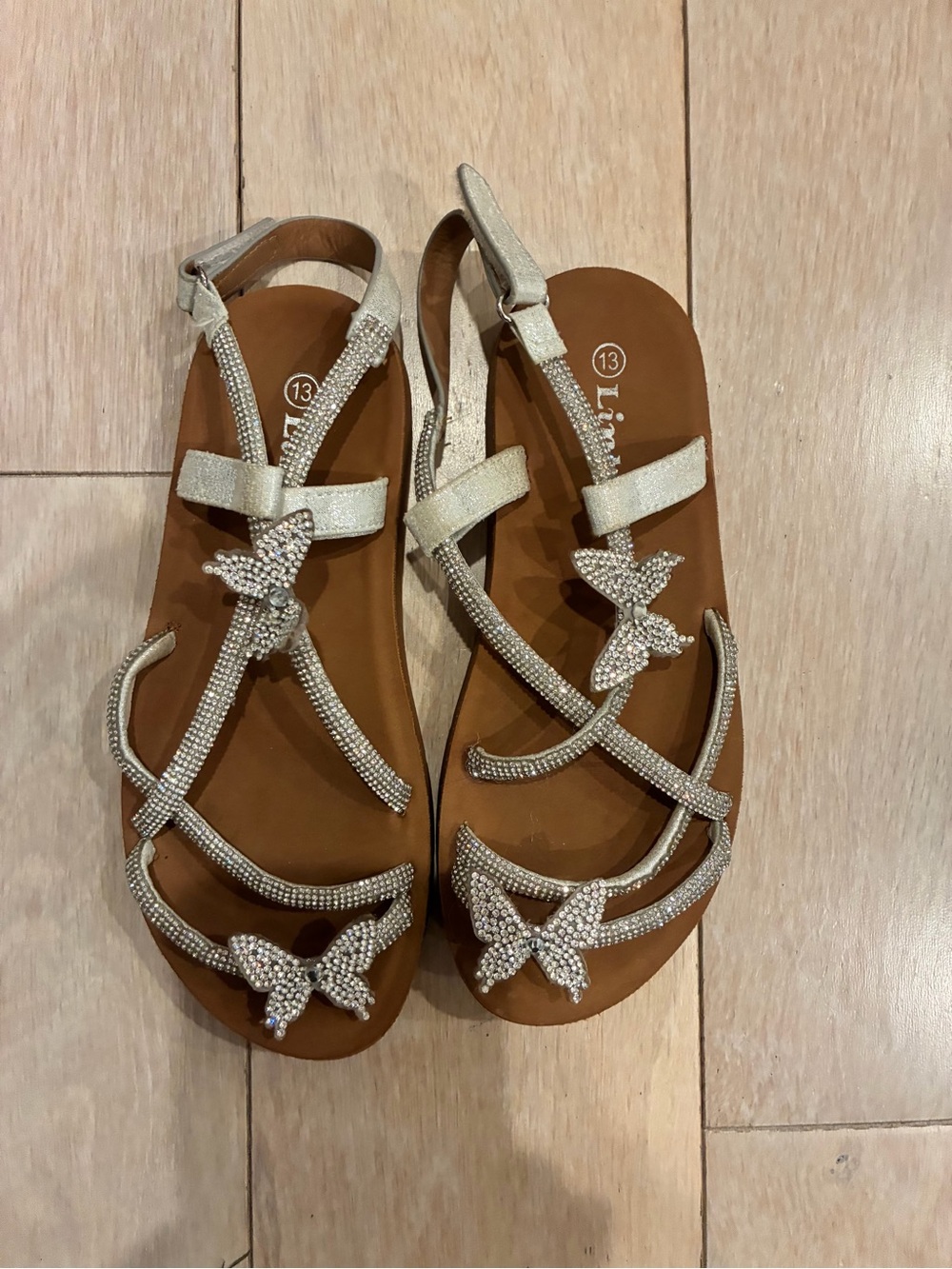 Girls' Beaded Butterfly Gladiator Sandals in Silver EUC Size 13